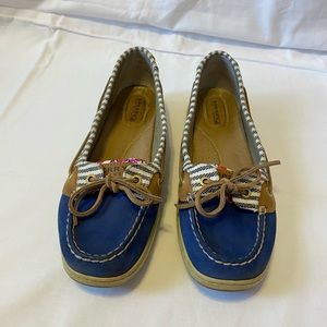 Sperry red berry/flower shoes